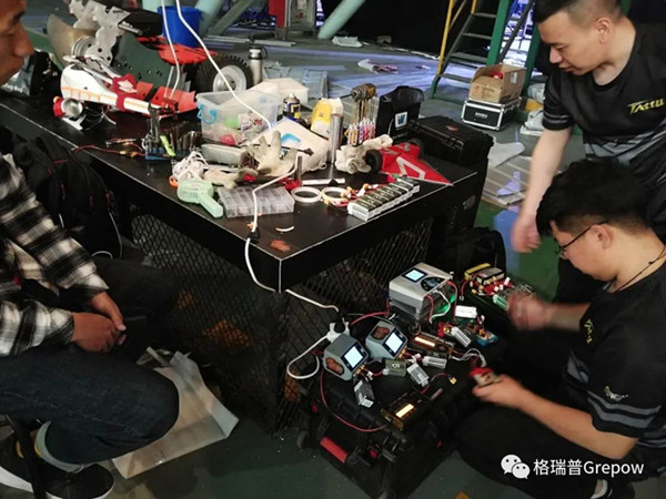 大灣區(qū)數(shù)智競(jìng)技格斗機(jī)器人大賽 大灣區(qū)數(shù)智競(jìng)技格斗機(jī)器人大賽