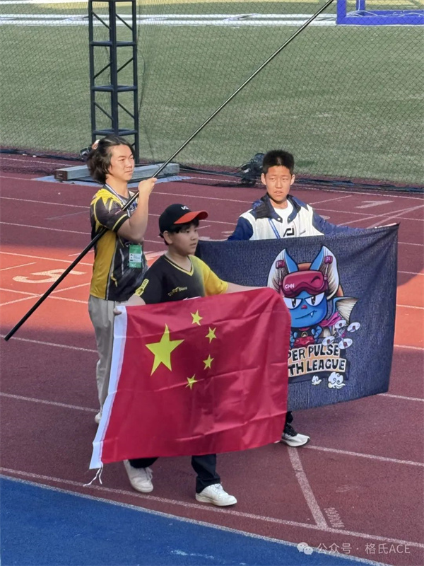 龍隊(duì)、小白、果果