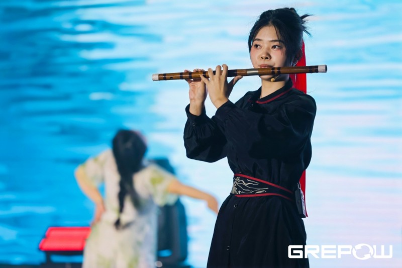 笛聲悠揚(yáng) 笛聲悠揚(yáng)