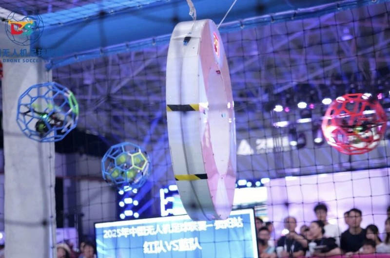 中國(guó)無人機(jī)足球聯(lián)賽貴陽精彩瞬間 中國(guó)無人機(jī)足球聯(lián)賽貴陽精彩瞬間