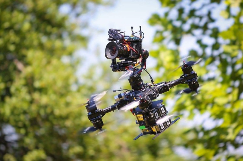 影視無(wú)人機(jī) 影視無(wú)人機(jī)